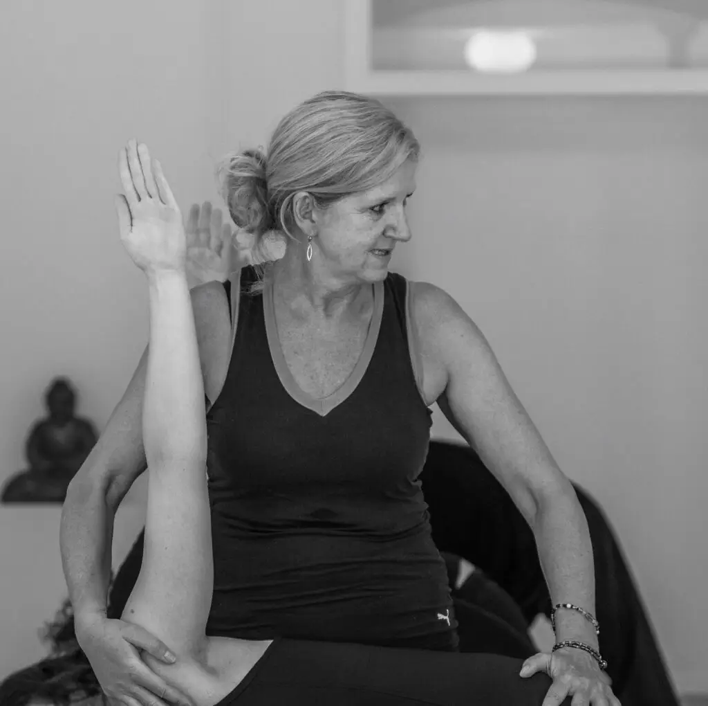 Anne Eichhorn unterrichtet im Yoga Bergisches Land – neue Dozentin der Yoga-Ausbildung